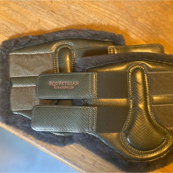 Equestrian Stockholm Brushing Boots - Picture 3 of 12